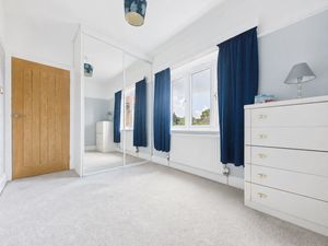 Bedroom- click for photo gallery